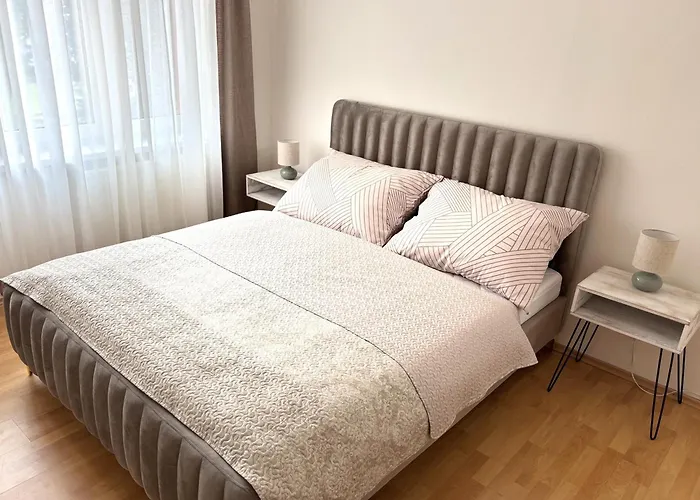 Hometown Corner Apartmán *